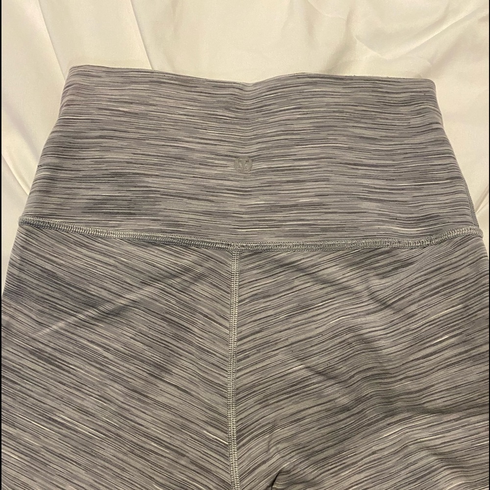 Lulu wunder under high rise tight 28” *full on luxtreme (grey/white ombré)